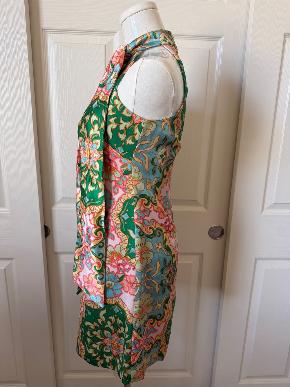 Vince Camuto Satiny Green, Blue & Pink Halter Style Mini Dress Size 0P - Picture 5 of 12